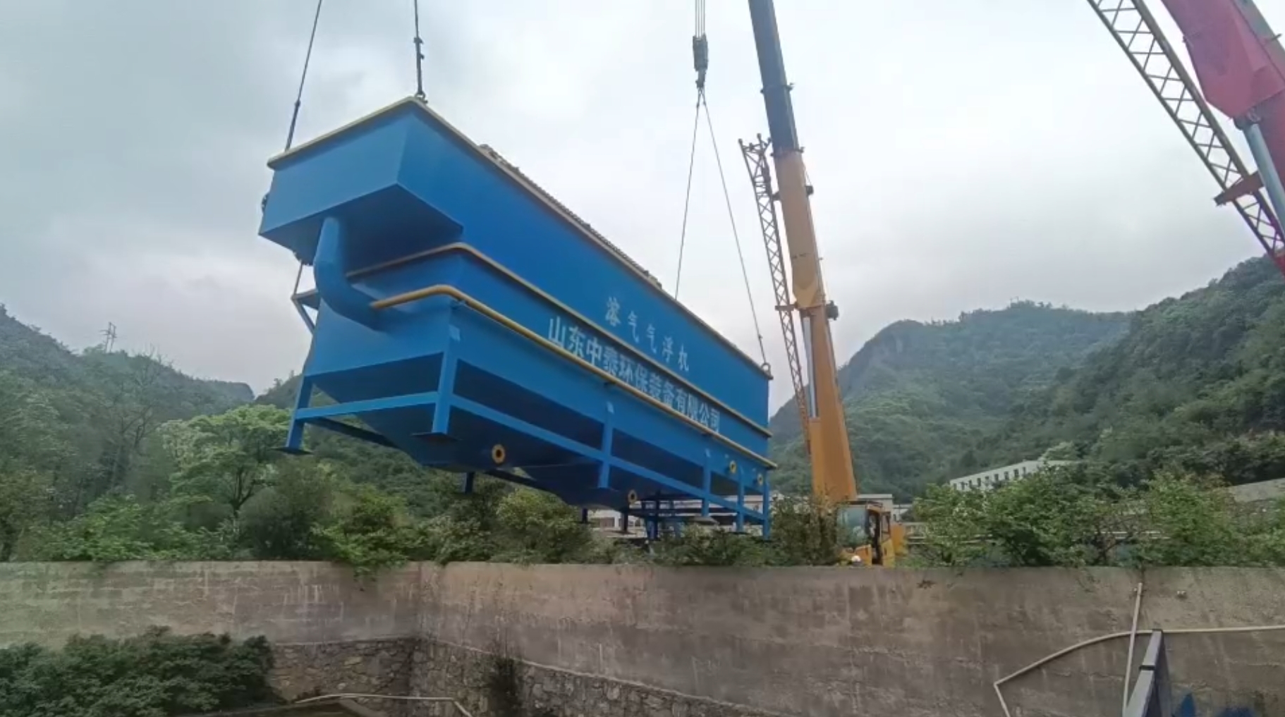 氣浮機(jī)，高效氣浮機(jī)，溶氣氣浮機(jī)，氣浮機(jī)安裝現(xiàn)場